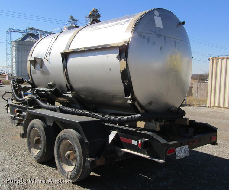 image for item DB5963 1998 Behnke nurse tank trailer