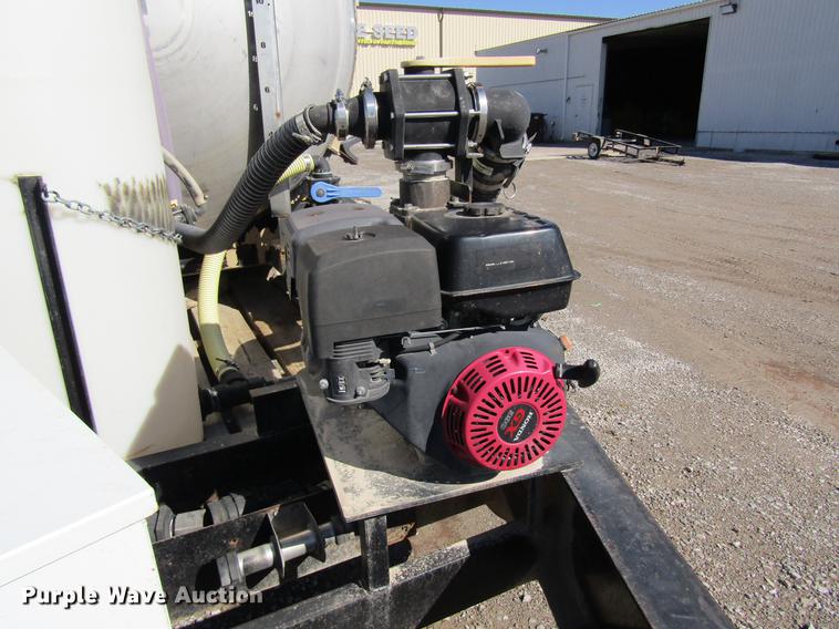 image for item DB5963 1998 Behnke nurse tank trailer