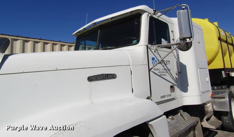 image for item DB5964 1991 Freightliner FLD120 semi truck