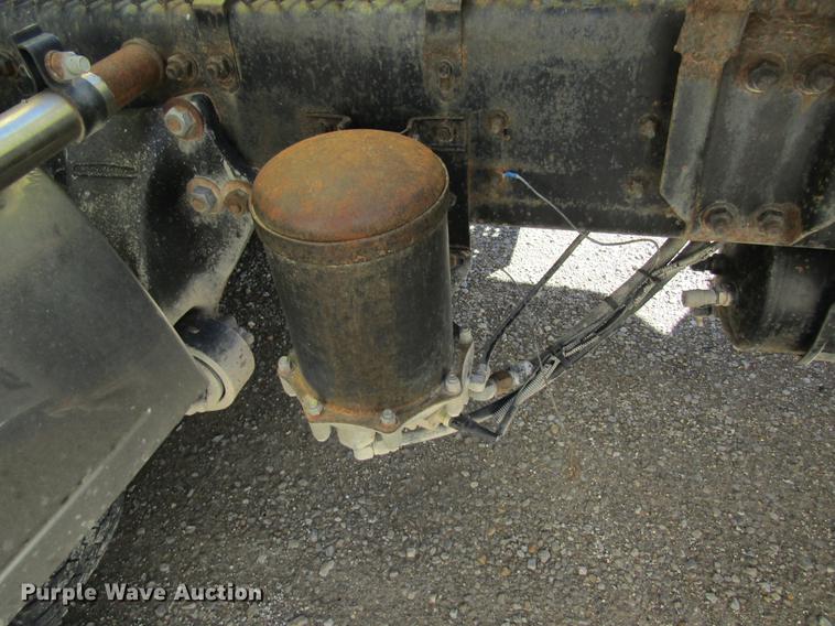 image for item DB5964 1991 Freightliner FLD120 semi truck