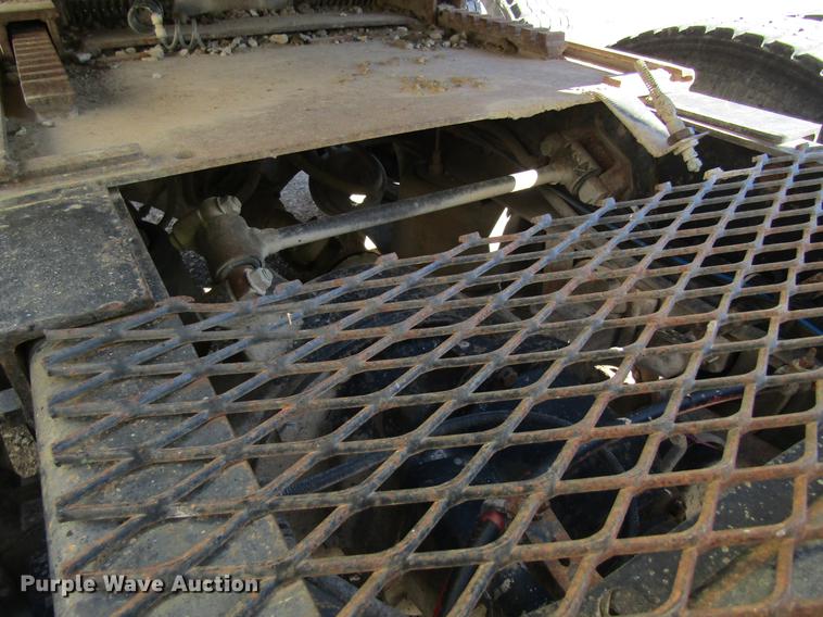 image for item DB5964 1991 Freightliner FLD120 semi truck