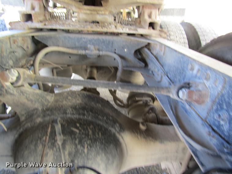 image for item DB5964 1991 Freightliner FLD120 semi truck