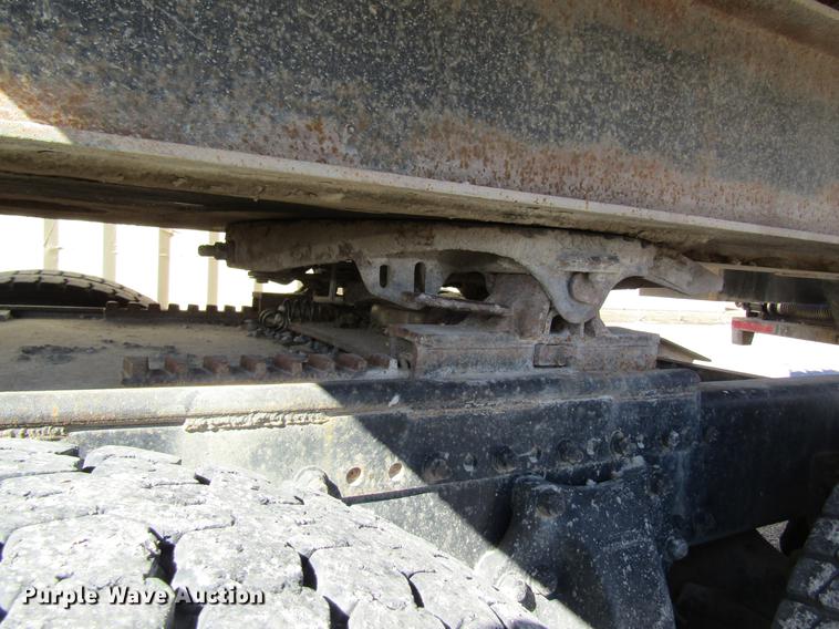 image for item DB5964 1991 Freightliner FLD120 semi truck