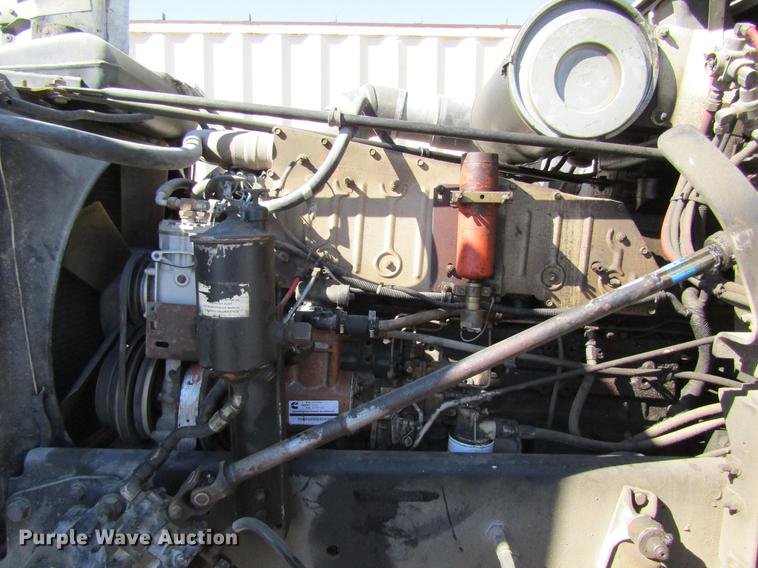 image for item DB5964 1991 Freightliner FLD120 semi truck