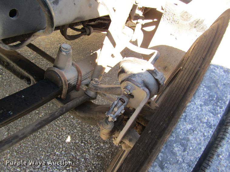 image for item DB5964 1991 Freightliner FLD120 semi truck