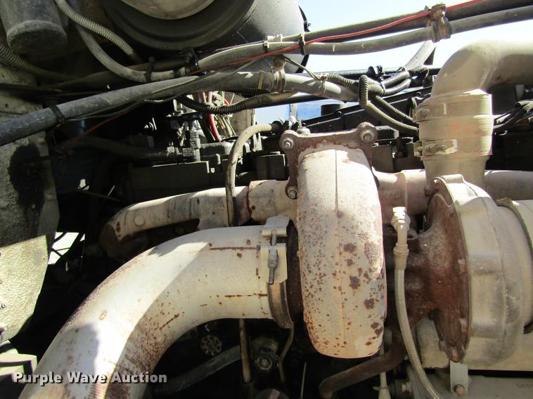 image for item DB5964 1991 Freightliner FLD120 semi truck