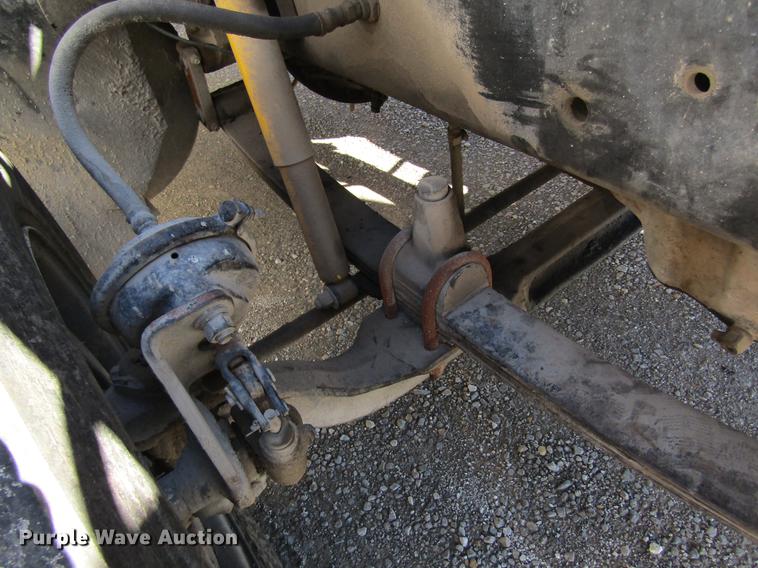 image for item DB5964 1991 Freightliner FLD120 semi truck