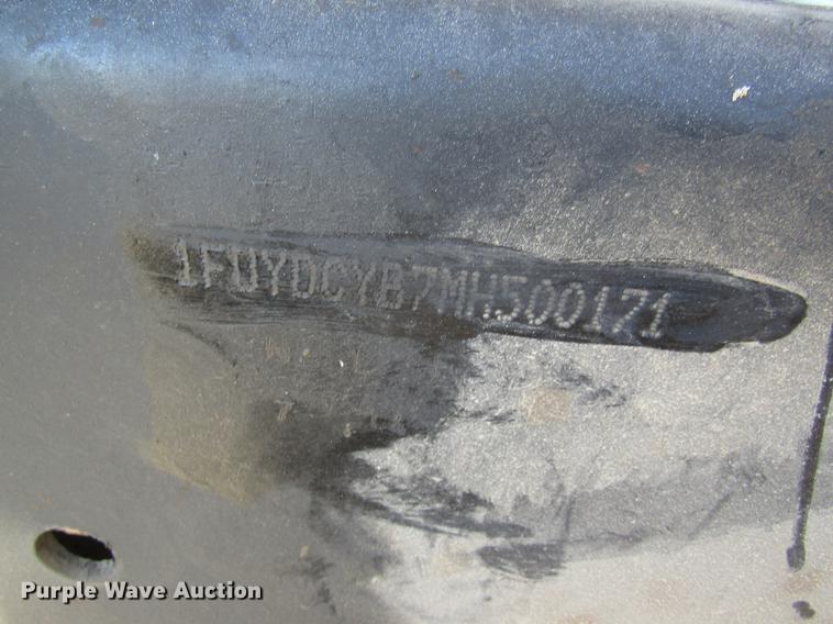 image for item DB5964 1991 Freightliner FLD120 semi truck