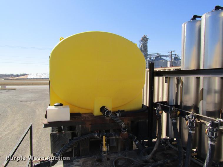 image for item DB5965 2001 Kent's Pit Stop nurse tank tender trailer