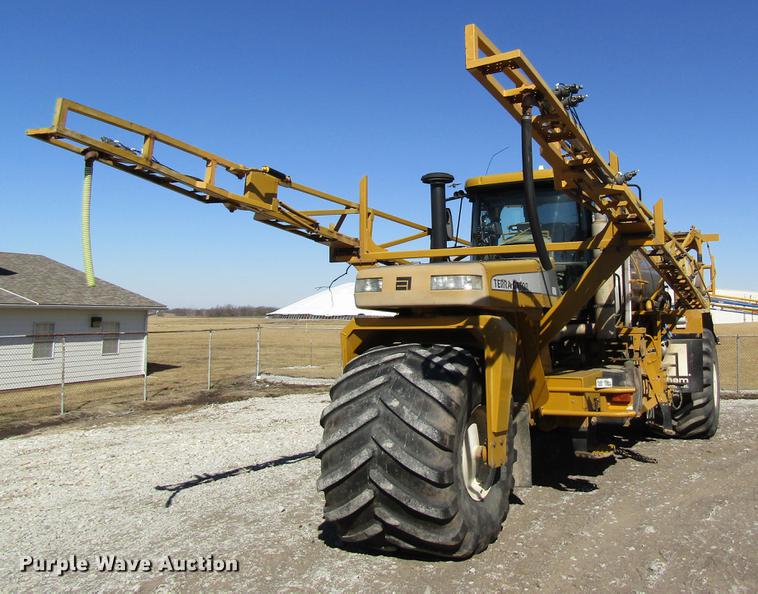 image for item DB5966 2005 Ag-Chem TerraGator 6103 self-propelled sprayer