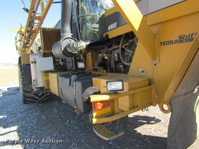 image for item DB5966 2005 Ag-Chem TerraGator 6103 self-propelled sprayer