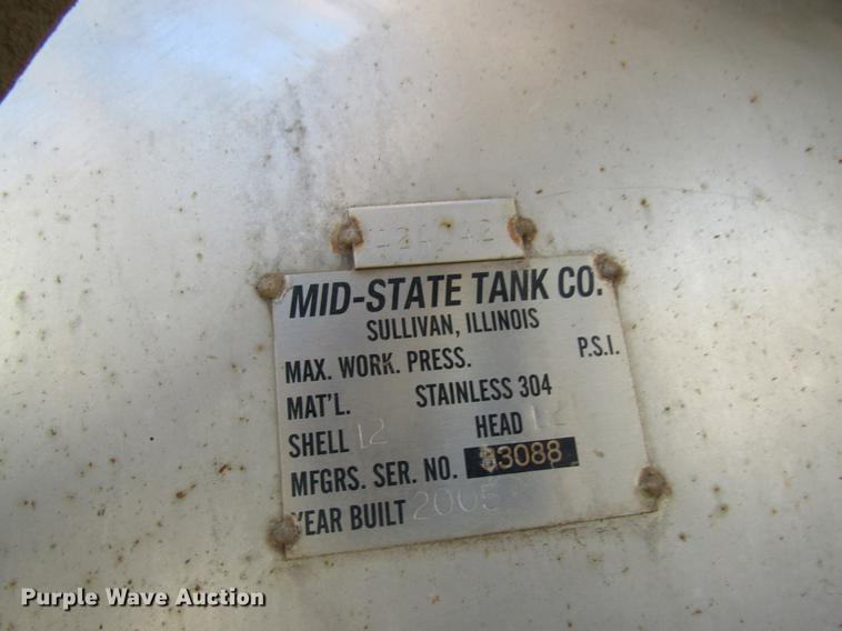 image for item DB5966 2005 Ag-Chem TerraGator 6103 self-propelled sprayer