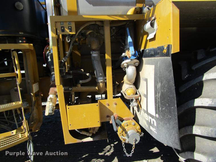 image for item DB5966 2005 Ag-Chem TerraGator 6103 self-propelled sprayer