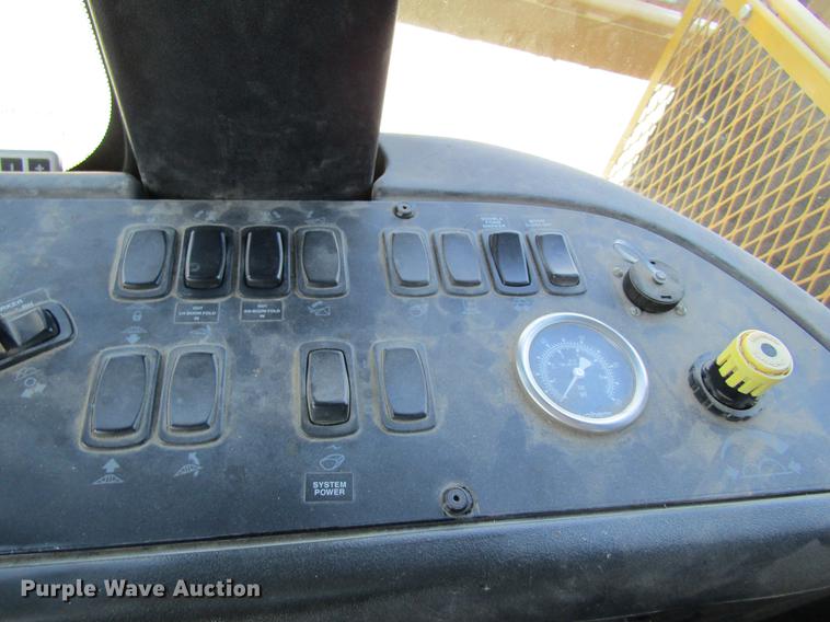 image for item DB5966 2005 Ag-Chem TerraGator 6103 self-propelled sprayer