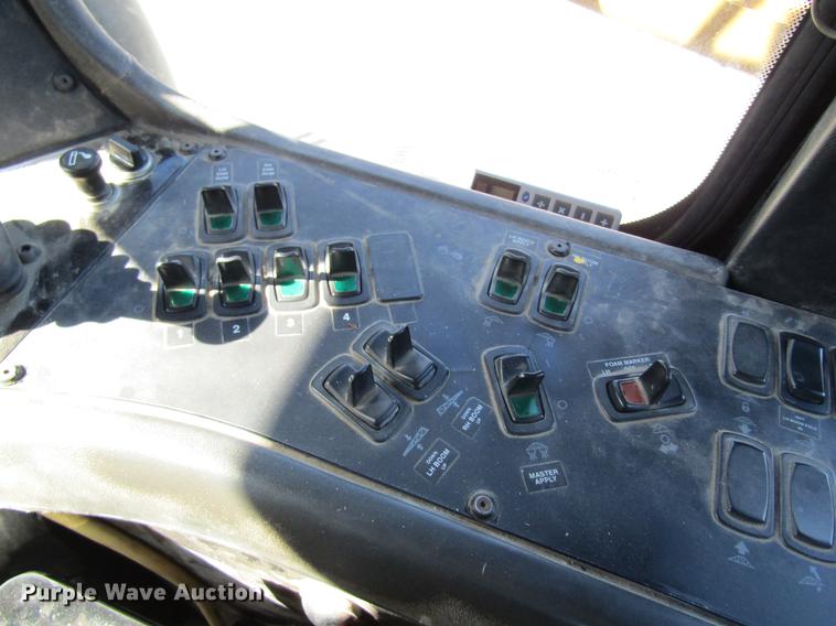 image for item DB5966 2005 Ag-Chem TerraGator 6103 self-propelled sprayer