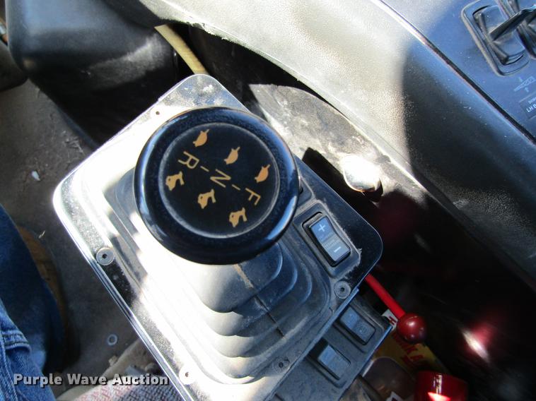 image for item DB5966 2005 Ag-Chem TerraGator 6103 self-propelled sprayer