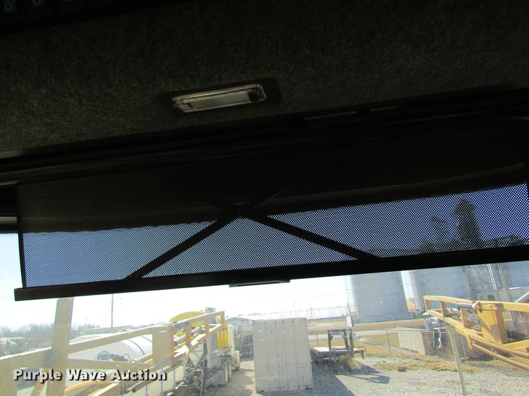 image for item DB5966 2005 Ag-Chem TerraGator 6103 self-propelled sprayer