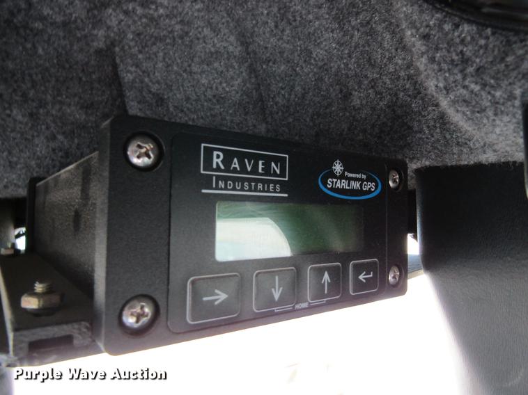 image for item DB5966 2005 Ag-Chem TerraGator 6103 self-propelled sprayer