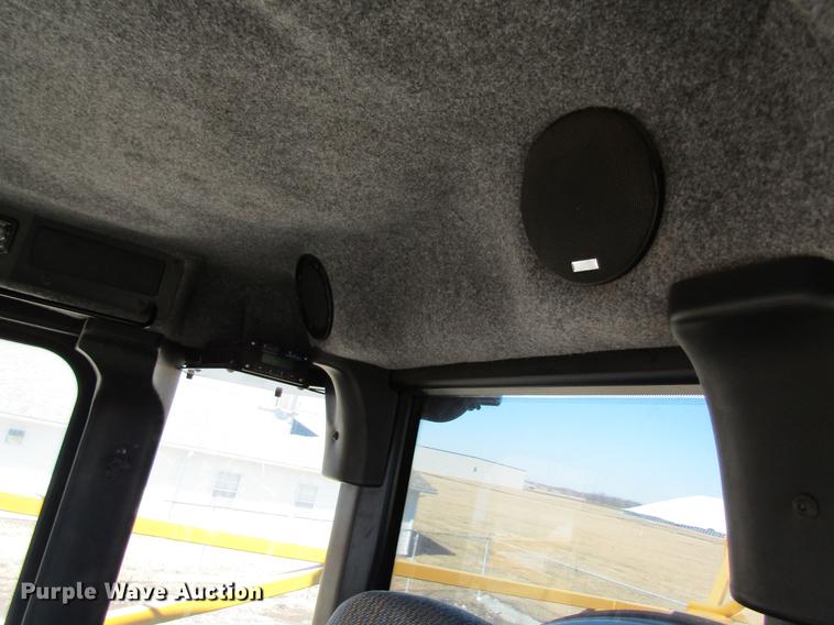 image for item DB5966 2005 Ag-Chem TerraGator 6103 self-propelled sprayer