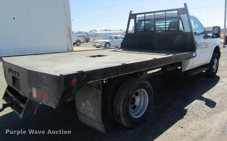 image for item DB5968 2013 Ford F350 Super Duty flatbed pickup truck