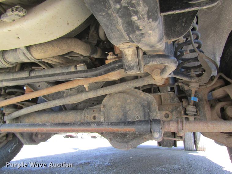 image for item DB5968 2013 Ford F350 Super Duty flatbed pickup truck