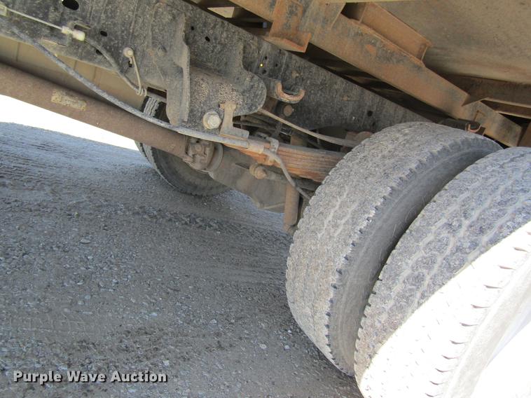 image for item DB5968 2013 Ford F350 Super Duty flatbed pickup truck