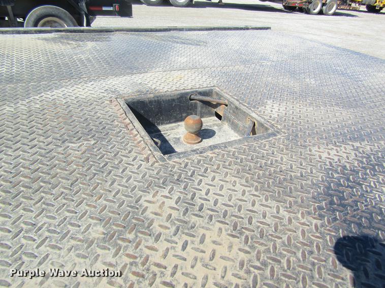 image for item DB5968 2013 Ford F350 Super Duty flatbed pickup truck