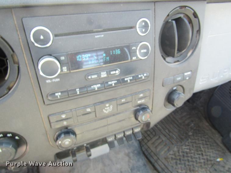 image for item DB5968 2013 Ford F350 Super Duty flatbed pickup truck