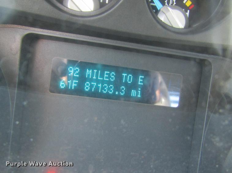 image for item DB5968 2013 Ford F350 Super Duty flatbed pickup truck