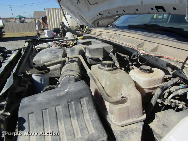 image for item DB5968 2013 Ford F350 Super Duty flatbed pickup truck