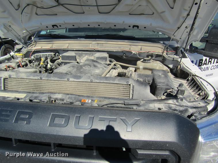 image for item DB5968 2013 Ford F350 Super Duty flatbed pickup truck