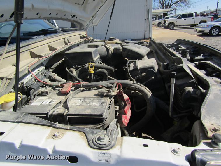 image for item DB5968 2013 Ford F350 Super Duty flatbed pickup truck