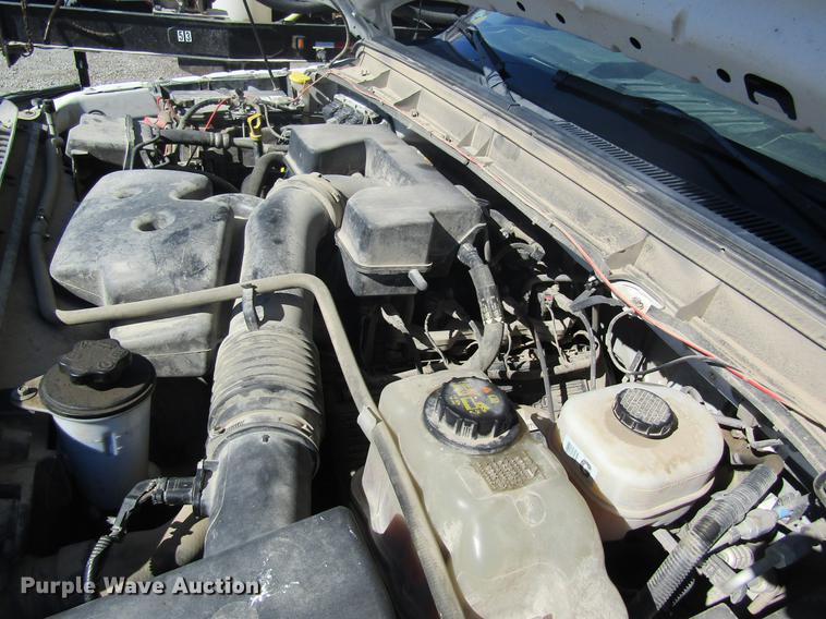 image for item DB5968 2013 Ford F350 Super Duty flatbed pickup truck