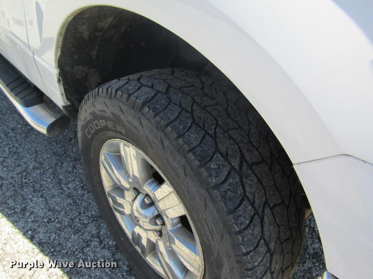 image for item DB5970 2010 Ford F150 XLT SuperCrew pickup truck