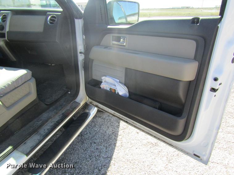 image for item DB5970 2010 Ford F150 XLT SuperCrew pickup truck