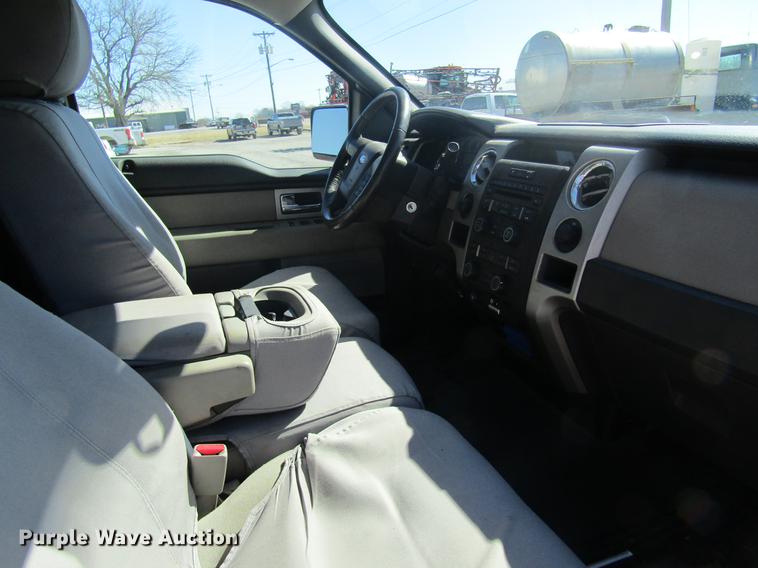 image for item DB5970 2010 Ford F150 XLT SuperCrew pickup truck