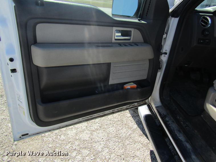 image for item DB5970 2010 Ford F150 XLT SuperCrew pickup truck