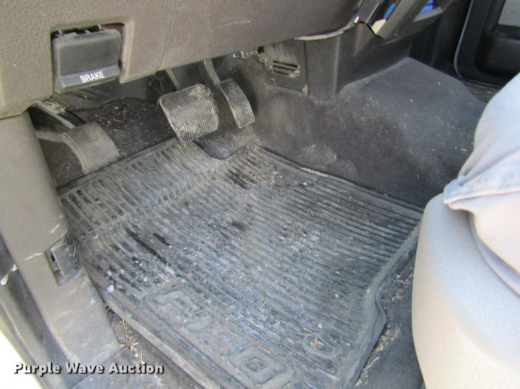 image for item DB5970 2010 Ford F150 XLT SuperCrew pickup truck