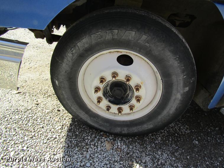 image for item DB5977 1999 International Eagle 9400 dry fertilizer tender truck