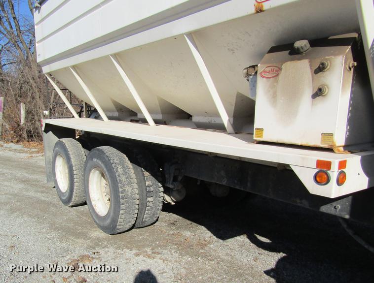 image for item DB5977 1999 International Eagle 9400 dry fertilizer tender truck