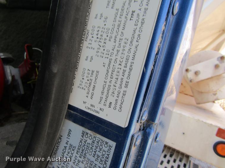 image for item DB5977 1999 International Eagle 9400 dry fertilizer tender truck