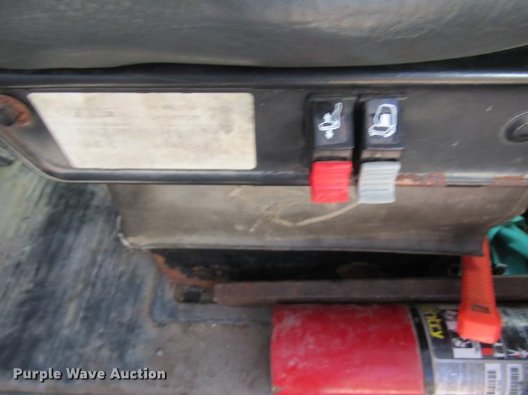 image for item DB5977 1999 International Eagle 9400 dry fertilizer tender truck