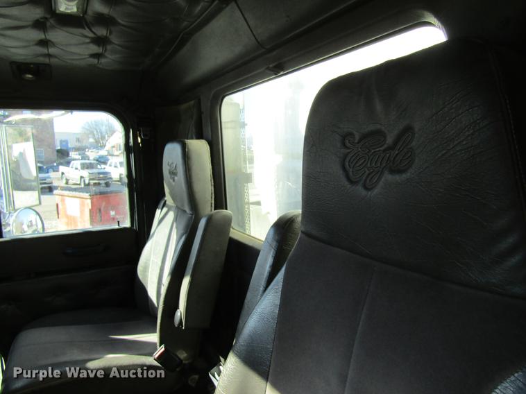 image for item DB5977 1999 International Eagle 9400 dry fertilizer tender truck