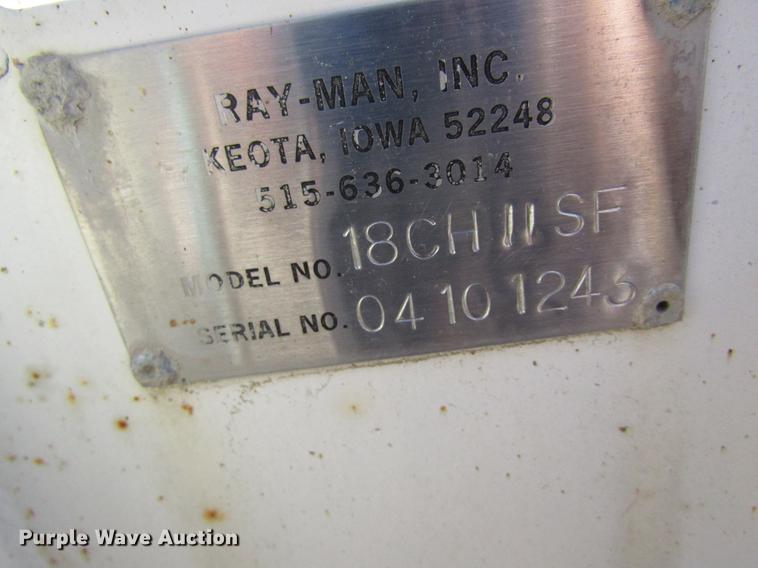 image for item DB5978 1994 International 9400 dry fertilizer tender truck