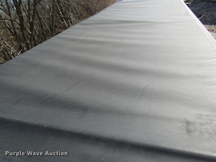 image for item DB5978 1994 International 9400 dry fertilizer tender truck