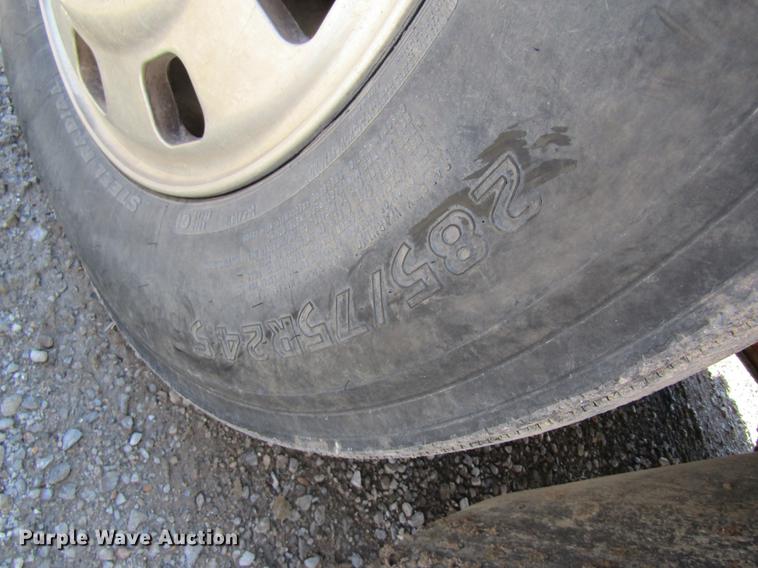 image for item DB5980 1994 International 9200 dry fertilizer tender truck