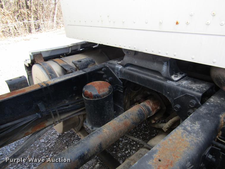 image for item DB5980 1994 International 9200 dry fertilizer tender truck