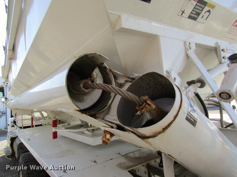 image for item DB5980 1994 International 9200 dry fertilizer tender truck