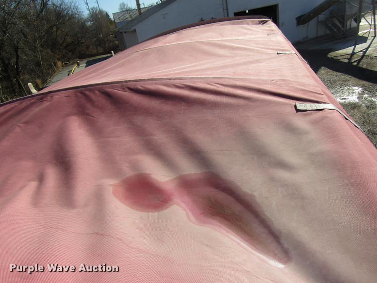 image for item DB5980 1994 International 9200 dry fertilizer tender truck