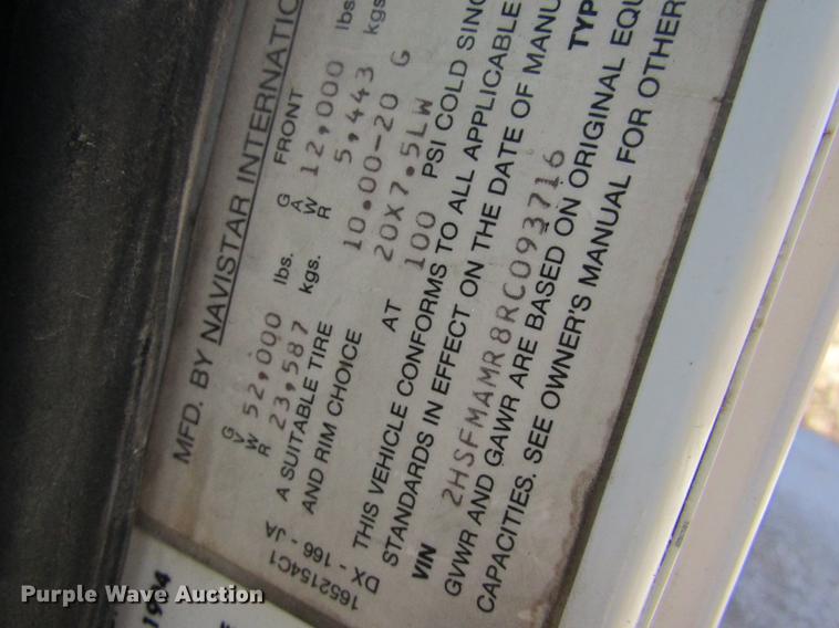 image for item DB5980 1994 International 9200 dry fertilizer tender truck